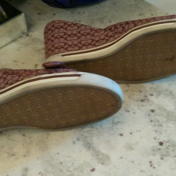 Authentic Coach Mini Monogram Burgundy Wedges - Picture 4 of 7